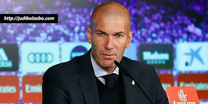 Zidane-Merespons-Rumor-Pemecatannya-dari-Real-Madrid